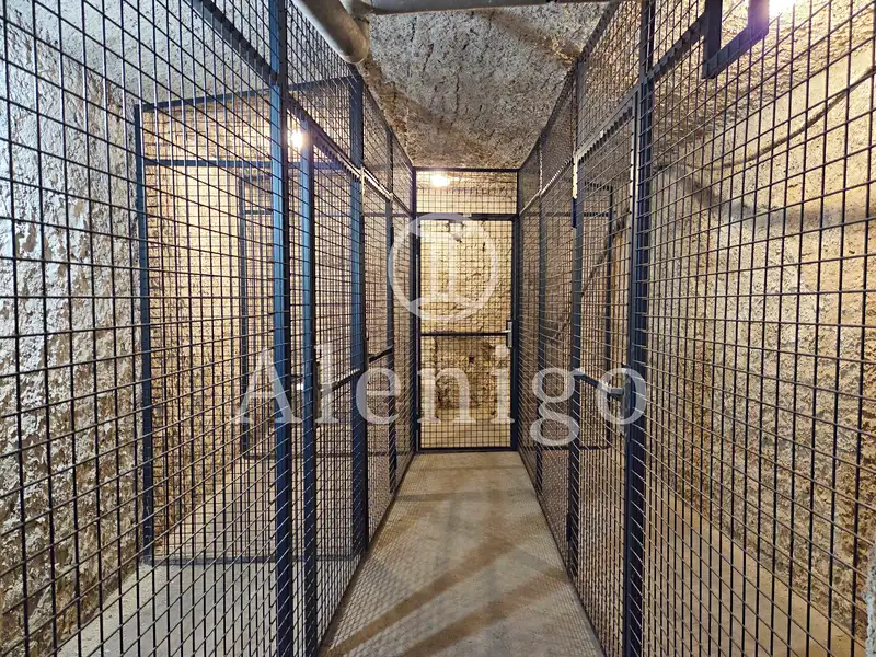 Prodej komerční nemovitosti 5 m², Praha – náhled fotky 2