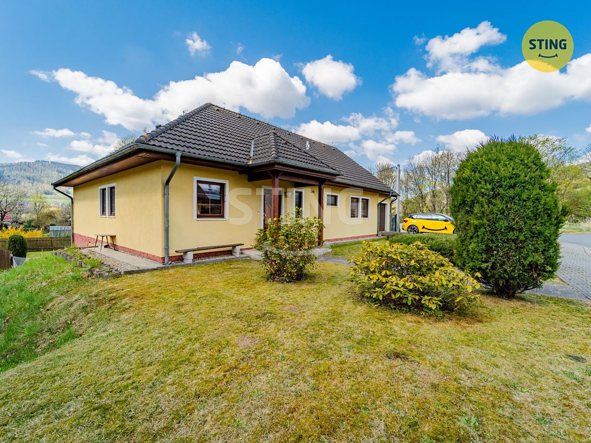 Prodej rodinného domu 140 m², pozemek 1126 m² – fotografie 3