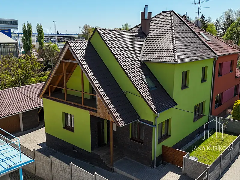 Prodej rodinného domu 336 m², pozemek 1199 m², Kyjov – náhled fotky 1