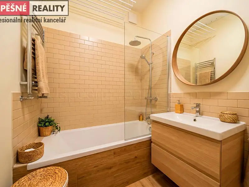 Prodej bytu 3+1 78 m², Praha – náhled fotky 3