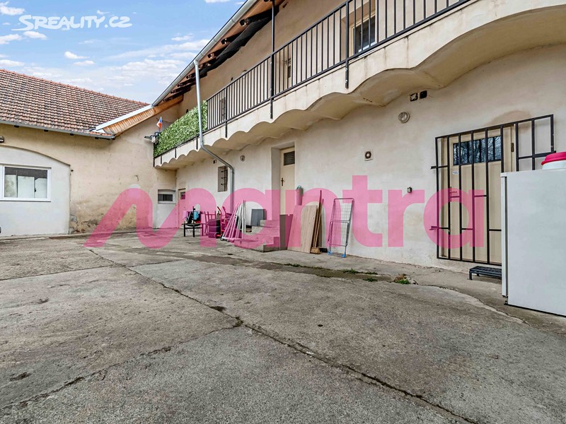Prodej komerční nemovitosti 252 m² – pohled 4