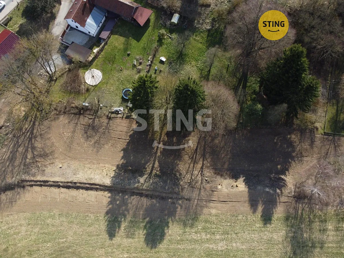 Prodej stavebního pozemku 3350 m²