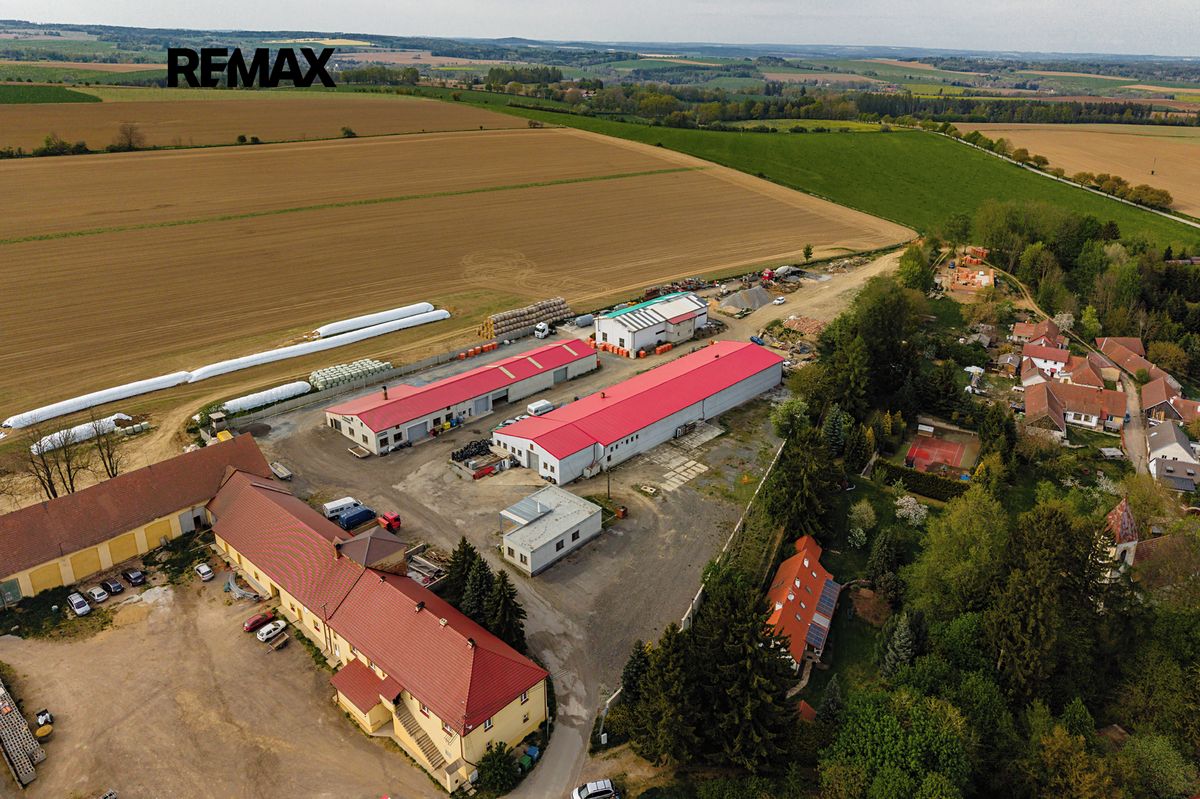 Prodej výrobní haly, prostoru 2100 m² – fotografie 2