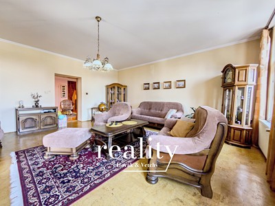 Prodej  rodinného domu 513 m², pozemek 683 m²