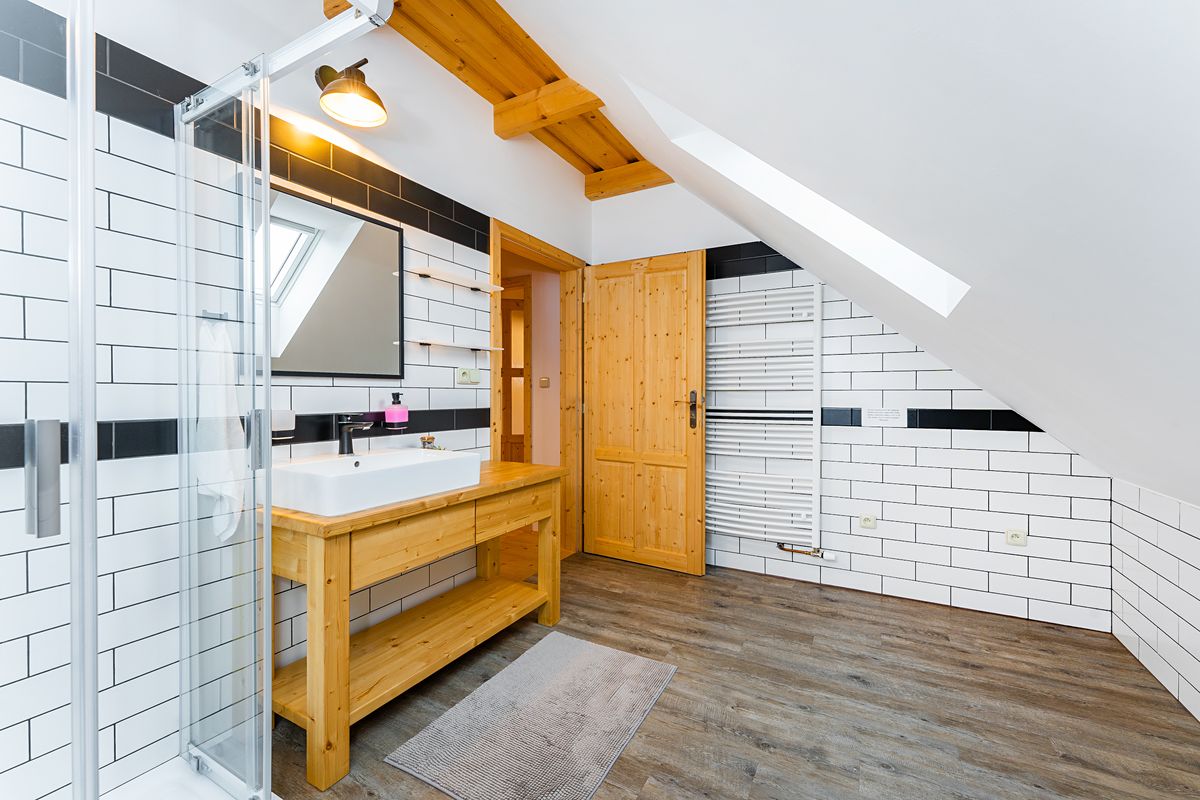 Prodej rodinného domu 425 m², pozemek 3037 m² – fotografie 4
