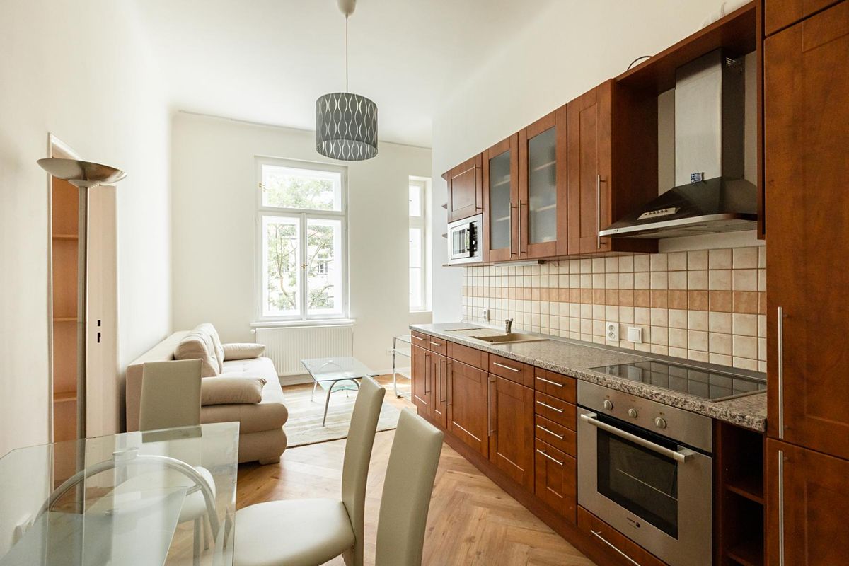 Pronájem bytu 2+kk 45 m²