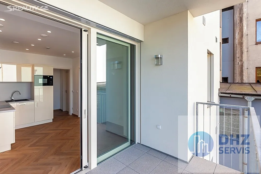 Pronájem bytu 2+kk 36 m² – pohled 6