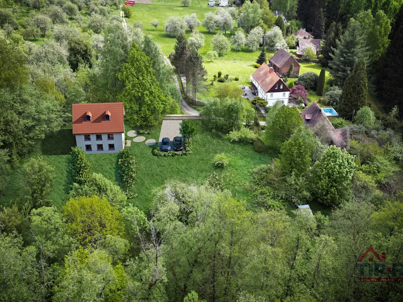 Prodej stavebního pozemku 1768 m², Višňová – náhled fotky 1
