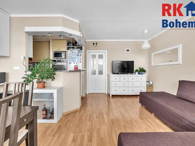 Prodej bytu 3+1 71 m², Praha – náhled fotky 2