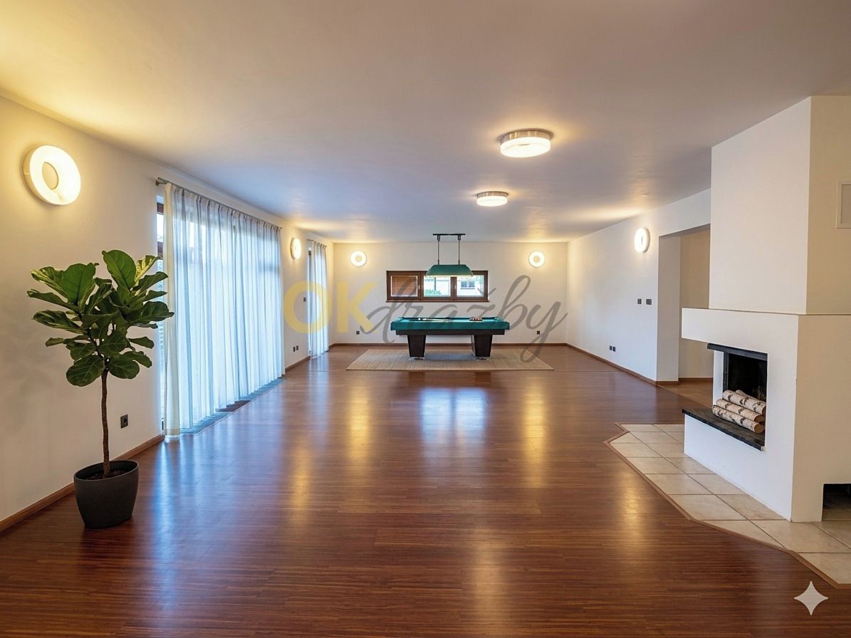 Prodej rodinného domu 432 m², pozemek 1354 m² – fotografie 5