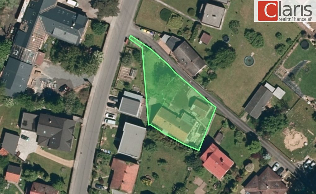 Prodej stavebního pozemku 999 m² – fotografie 2