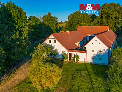 Prodej  zemědělské usedlosti 245 m², pozemek 13 625 m²
