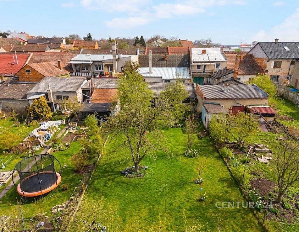 Prodej stavebního pozemku 754 m² – fotografie 2
