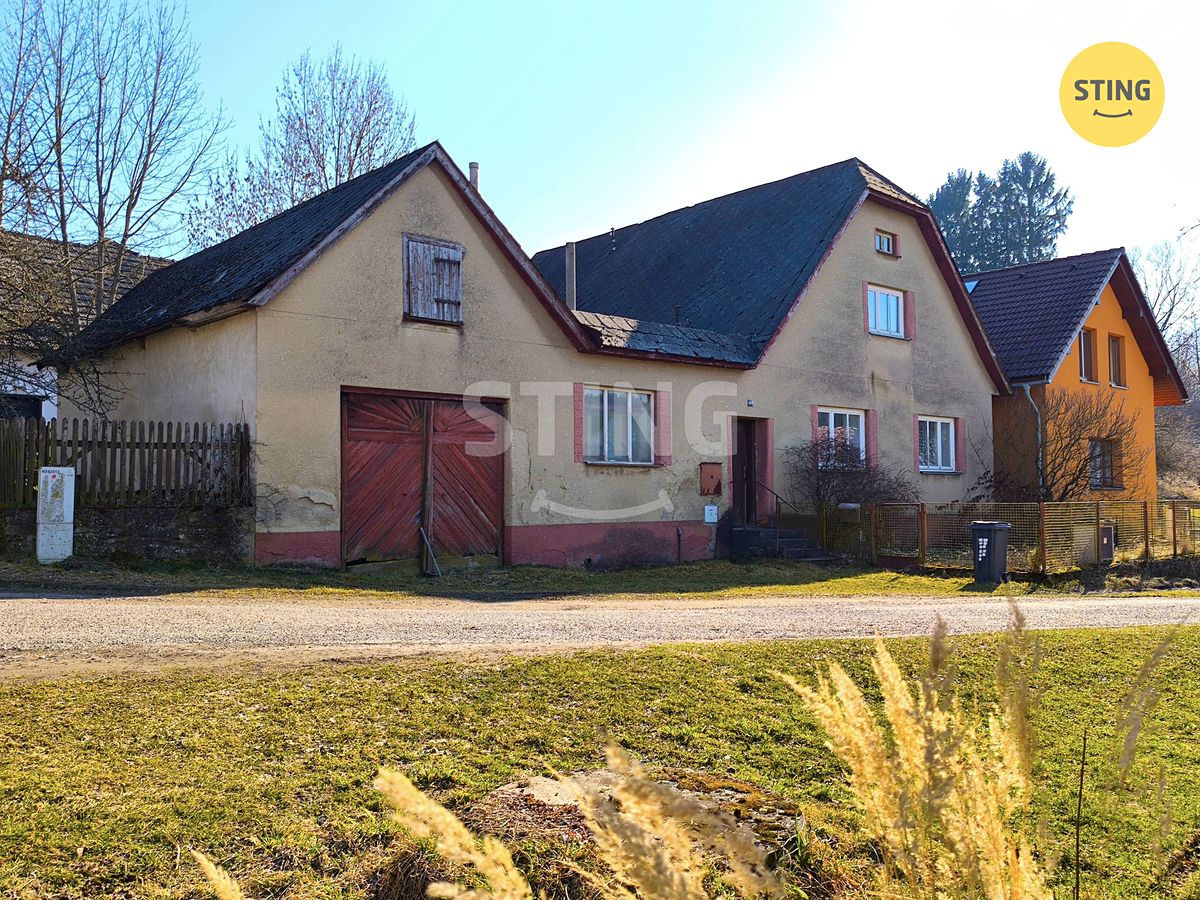 Prodej rodinného domu 190 m², pozemek 490 m² – fotografie 2