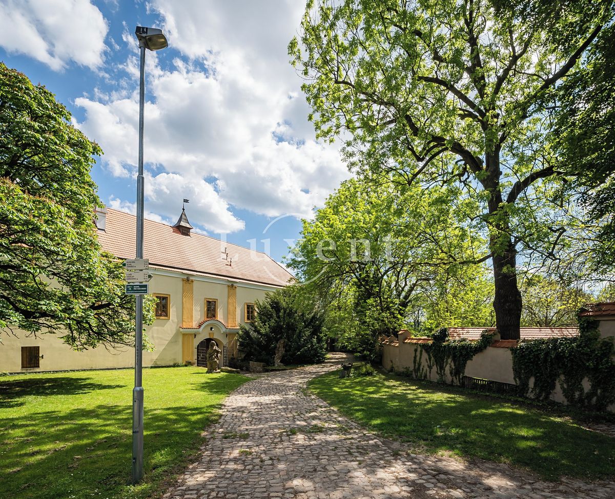 Prodej památky 2500 m², pozemek 6302 m² – fotografie 4