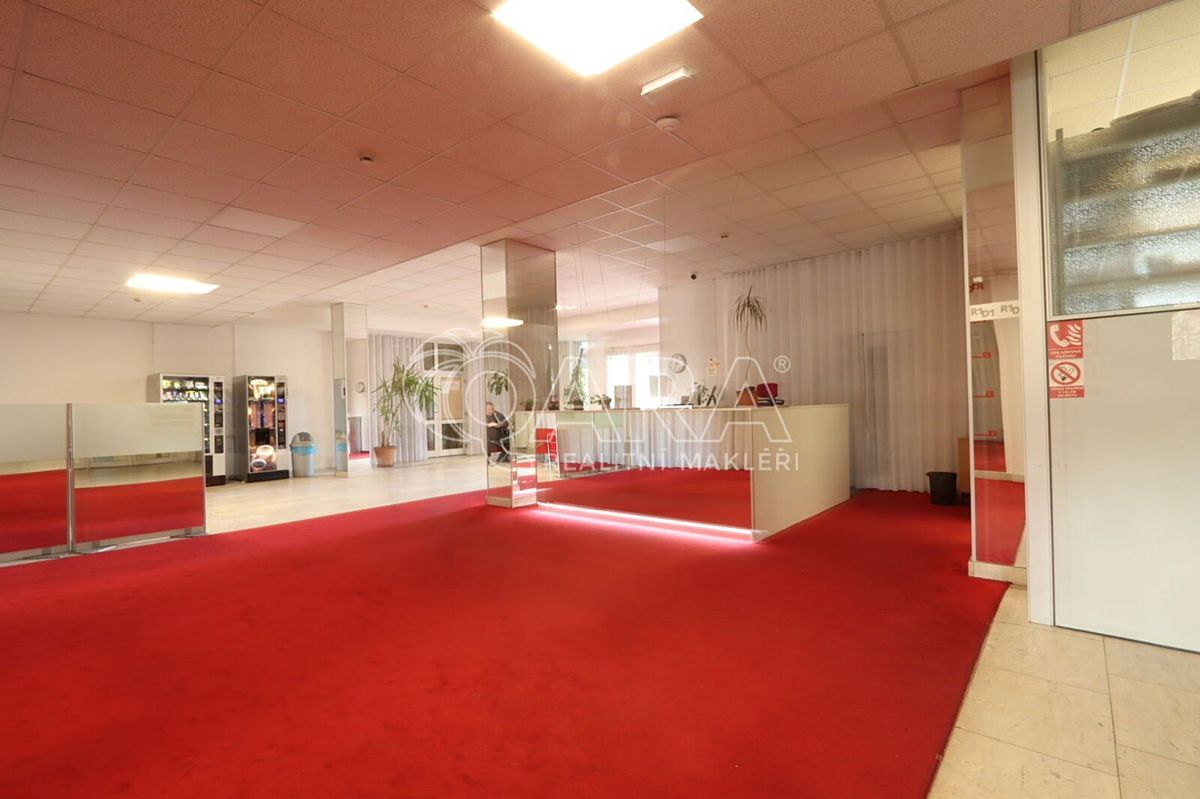 Pronájem kanceláře 50 m² – fotografie 5