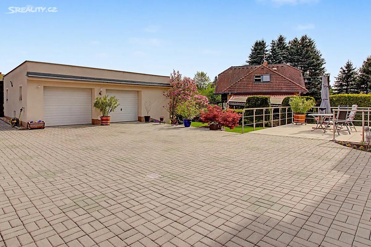 Prodej rodinného domu 194 m², pozemek 1364 m² – další