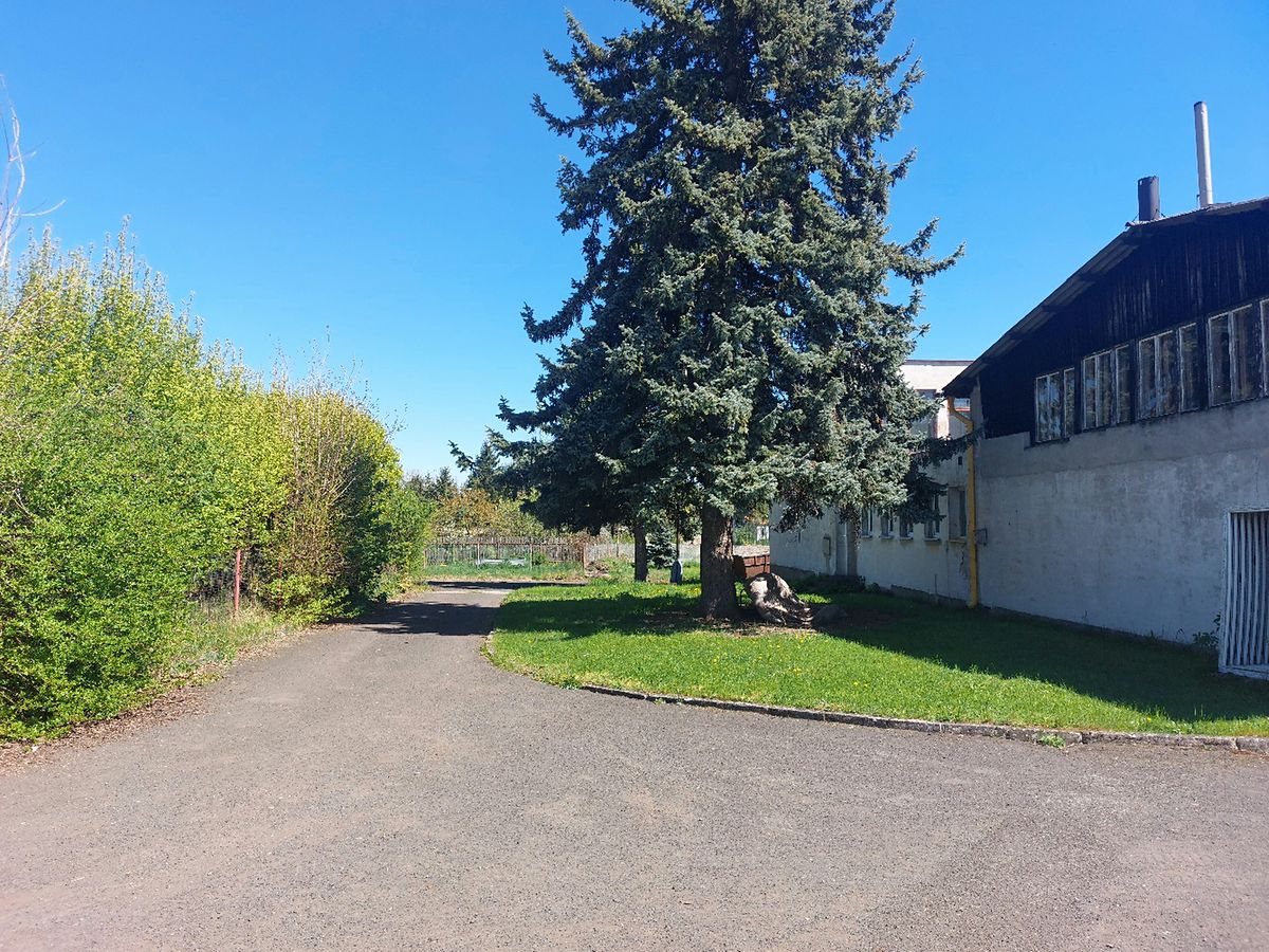 Prodej skladového prostoru 621 m² – fotografie 2
