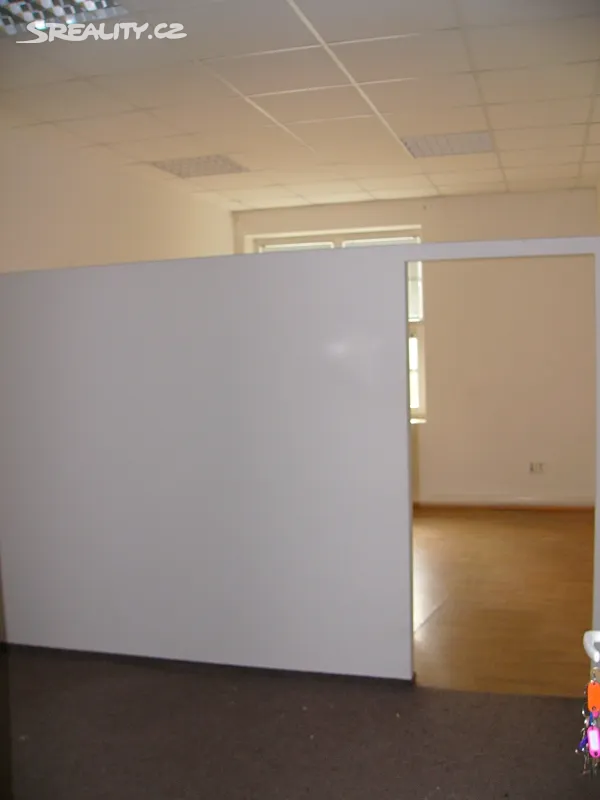 Pronájem kanceláře 24 m² – pohled 4