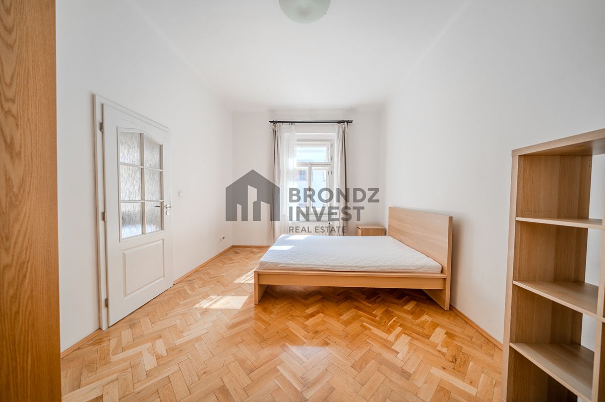 Pronájem bytu 4+kk 90 m²