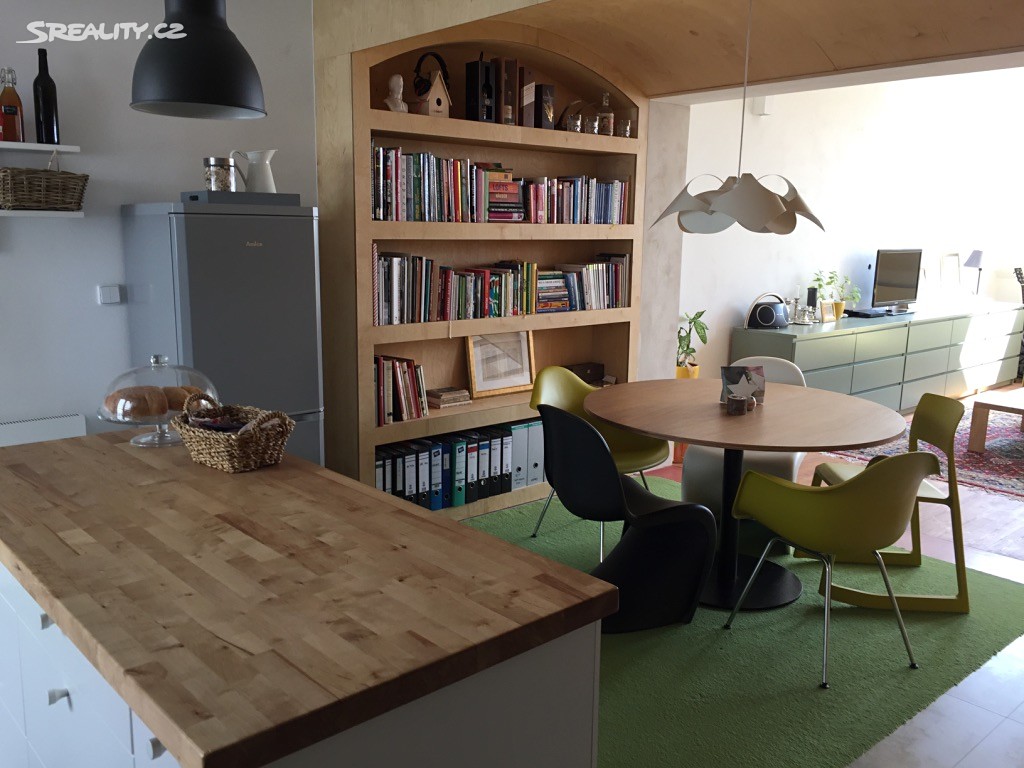 Prodej bytu 2+kk 87 m² (Podkrovní), Pardubice