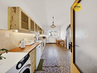 Prodej rodinného domu 180 m², pozemek 863 m²