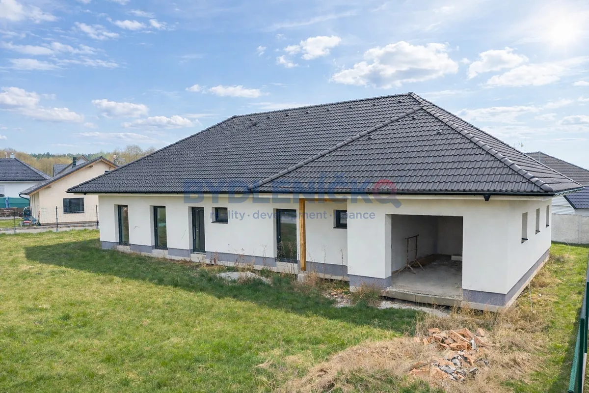 Prodej rodinného domu 193 m², pozemek 996 m²