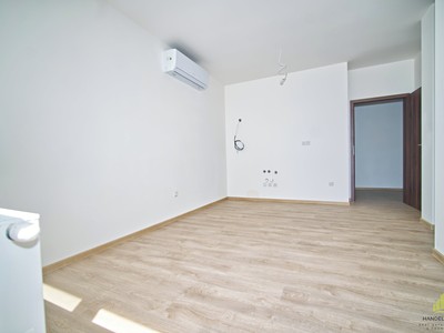 Prodej bytu 1+kk 37 m² — photo 3