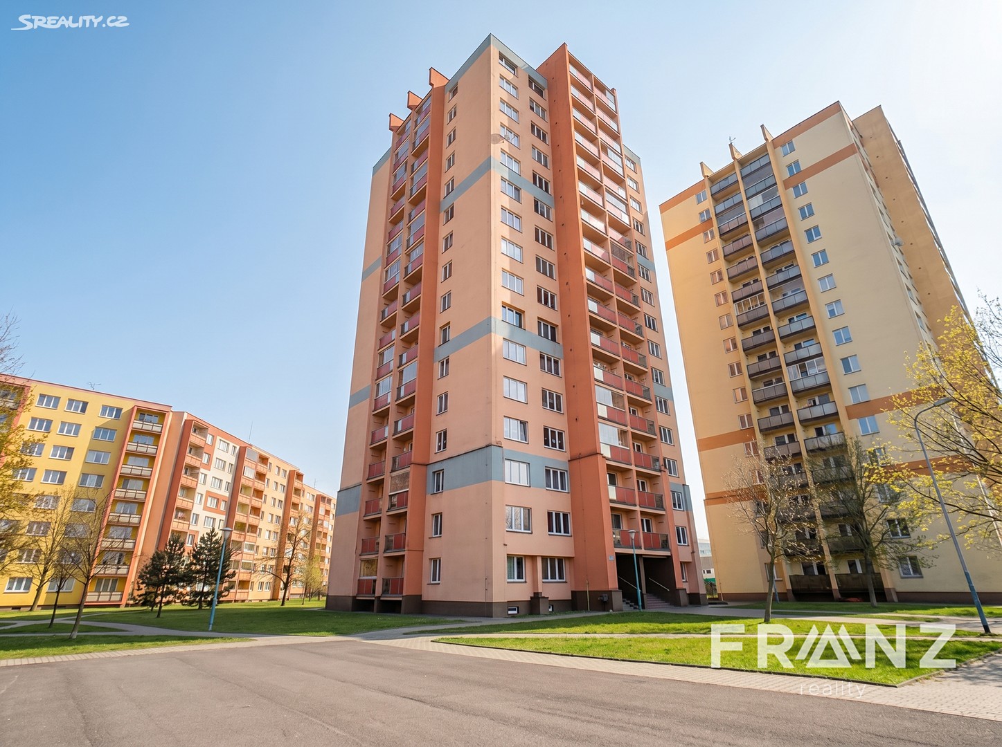 Pronájem bytu 1+1 44 m² – pohled 3