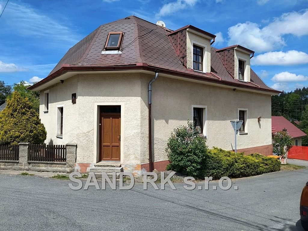 Prodej vícegeneračního domu 211 m², pozemek 260 m² – fotografie 5