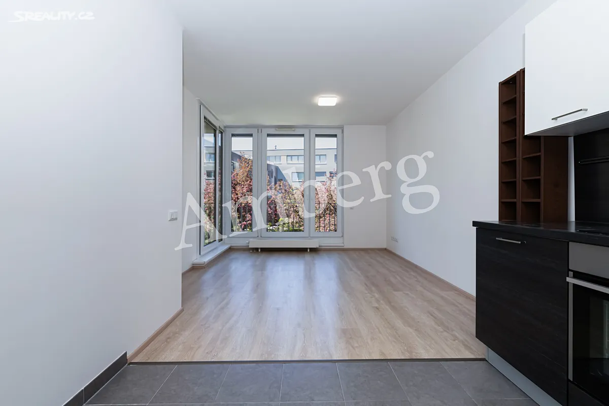 Prodej bytu 2+kk 53 m² – pohled 5