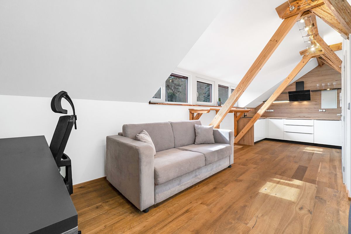 Prodej komerční nemovitosti 90 m² – fotografie 4