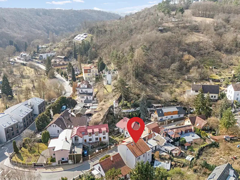 Prodej komerční nemovitosti 90 m², Praha – náhled fotky 3