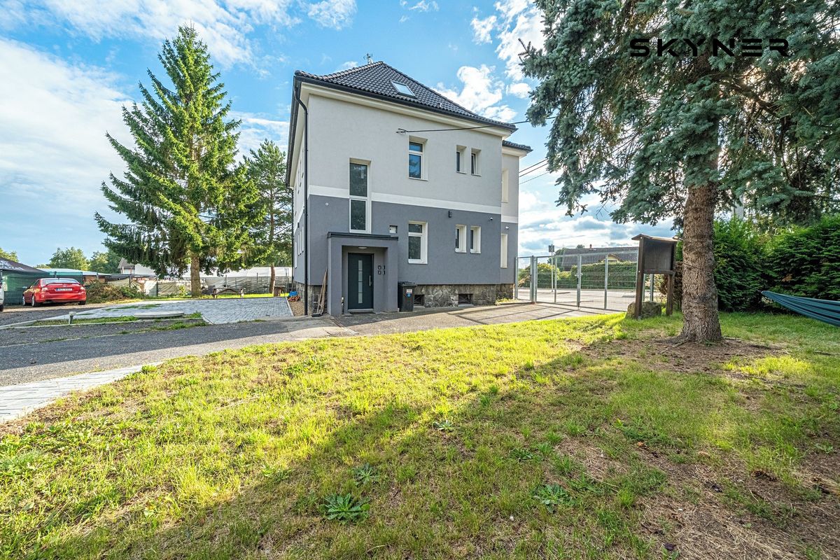 Prodej rodinného domu 276 m², pozemek 895 m²