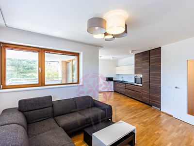 Pronájem bytu 3+kk 84 m²
