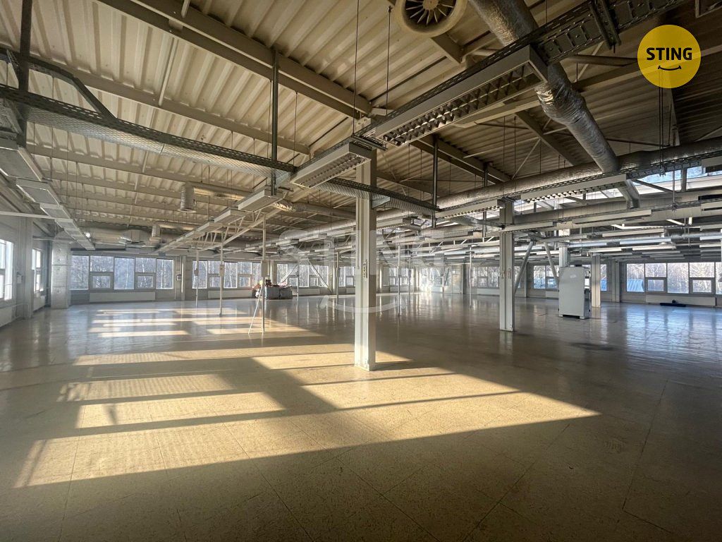 Pronájem skladového prostoru 500 m² – fotografie 3