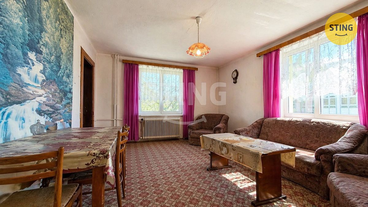 Prodej rodinného domu 200 m², pozemek 759 m² – fotografie 4