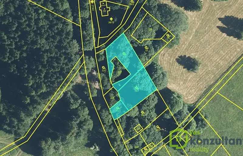 Prodej stavebního pozemku 1350 m², Lesná – náhled fotky 1