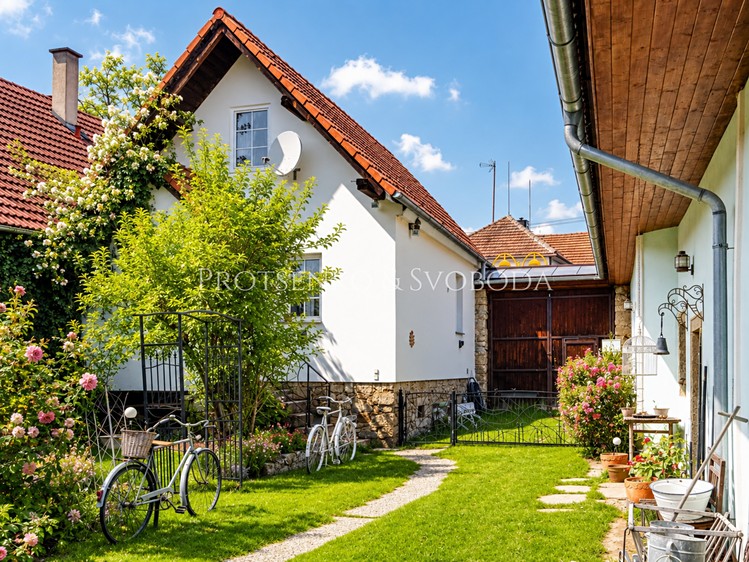 Комерційне приміщення на продаж, 650 м² (3 з 59)