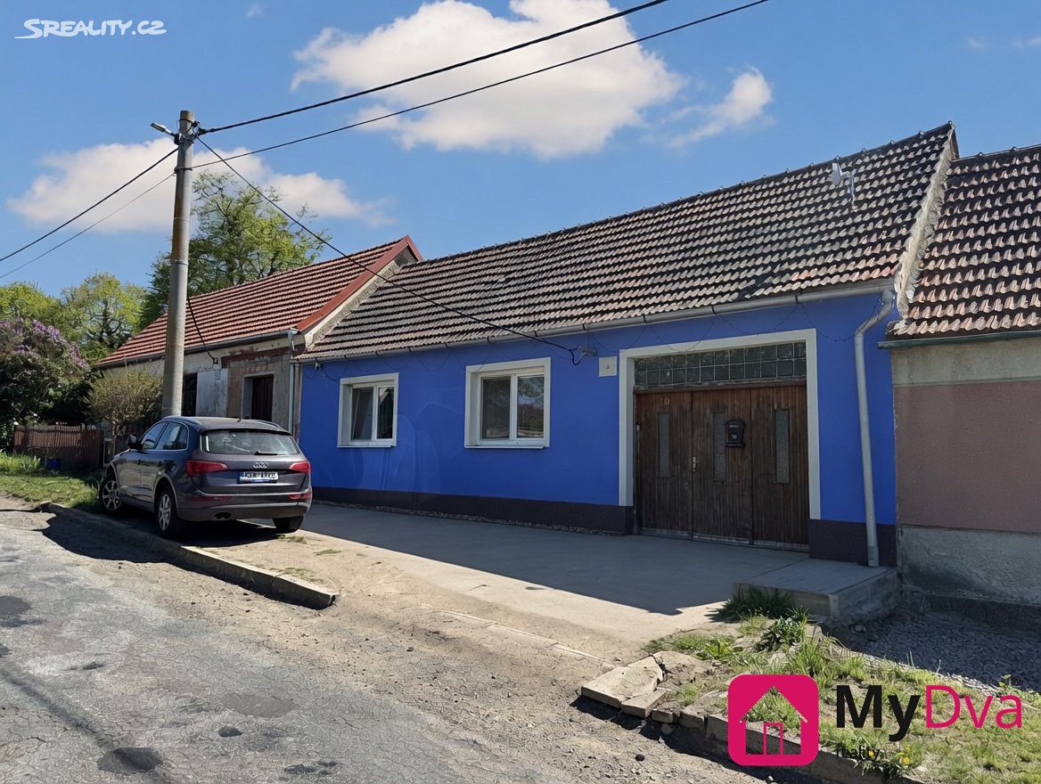 Prodej  rodinného domu 100 m², pozemek 1 356 m², okres Znojmo