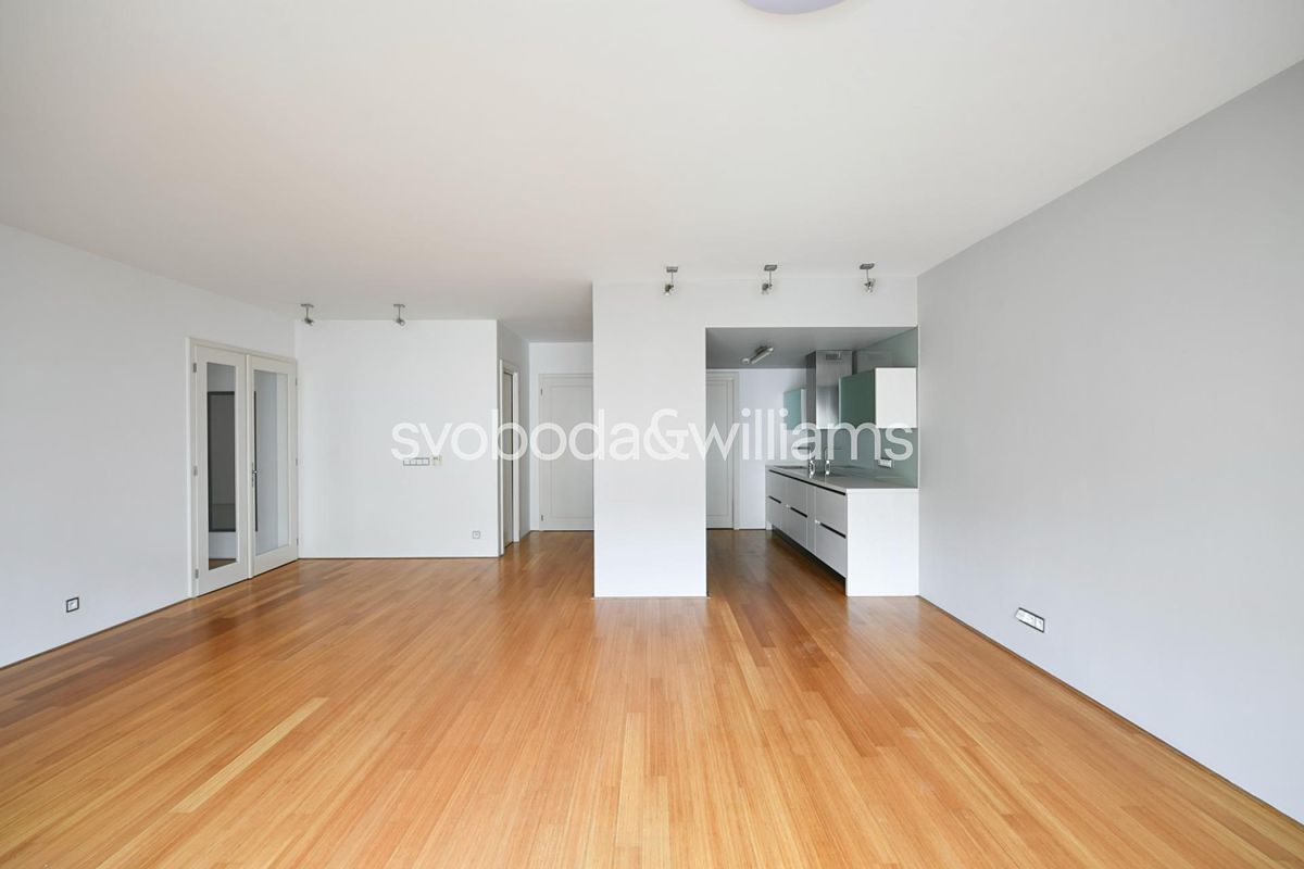 Pronájem bytu 4+kk 135 m²