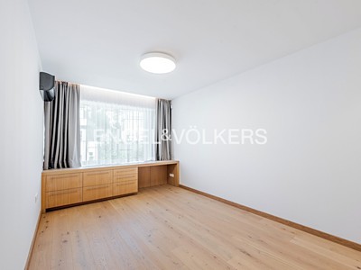 Pronájem bytu 4+kk 137 m² — photo 5