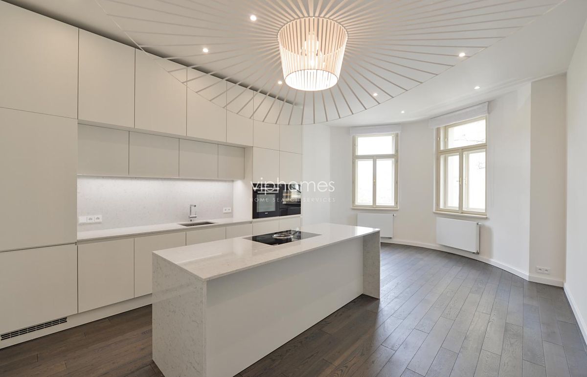 Pronájem bytu 4+kk 137 m²