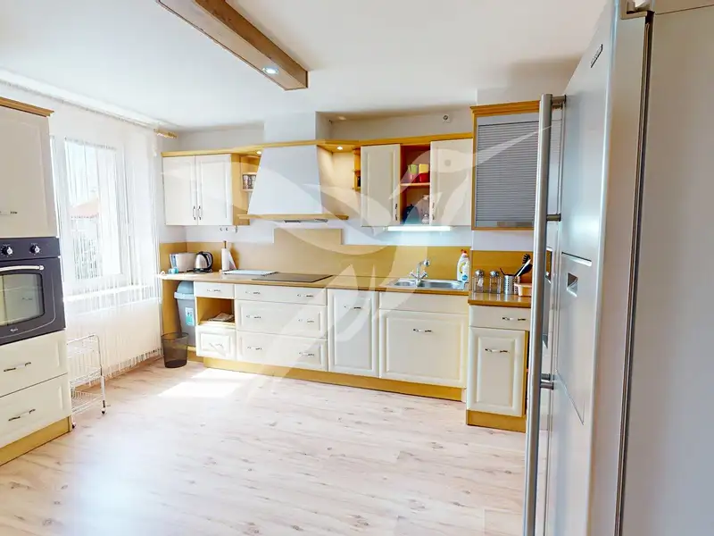 Pronájem bytu 3+1 150 m², Plzeň – náhled fotky 2