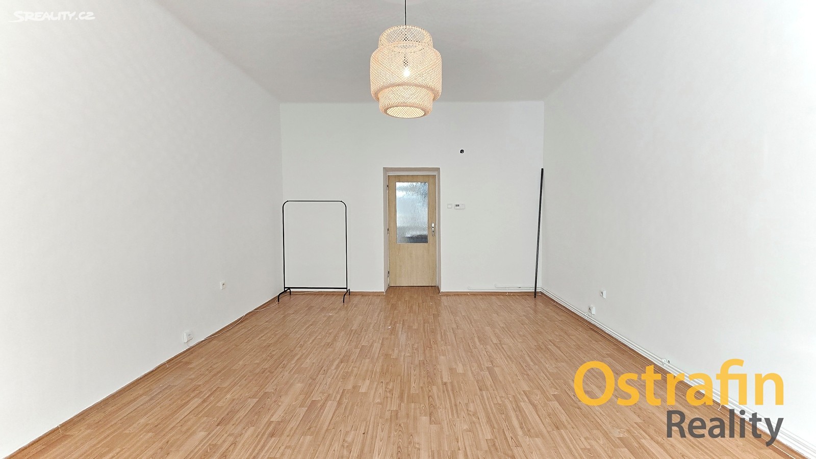 Pronájem bytu 1+1 52 m² – pohled 3