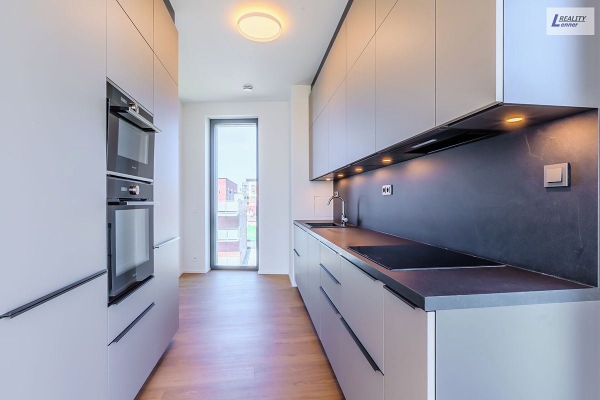 Pronájem bytu 2+kk 70 m²