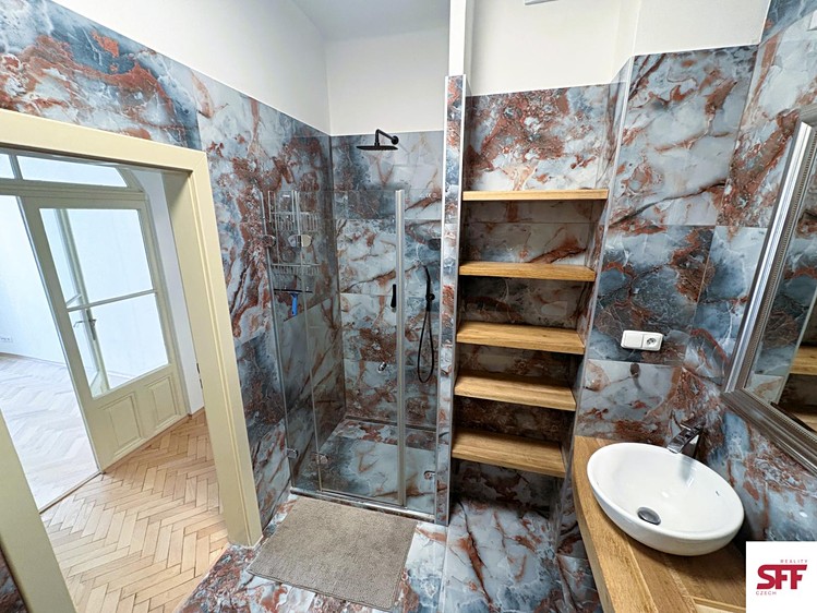Pronájem bytu 3+kk, 76 m² (17 z 25)