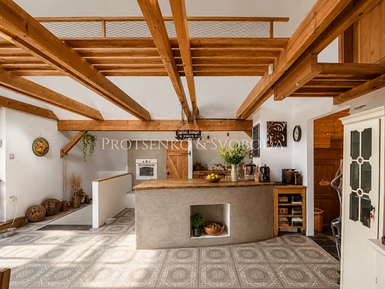Комерційне приміщення на продаж, 650 м² (4 з 59)