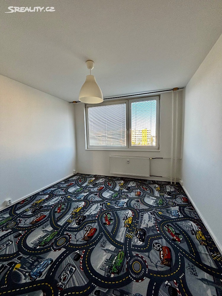 Pronájem bytu 4+kk 87 m² – pohled 5