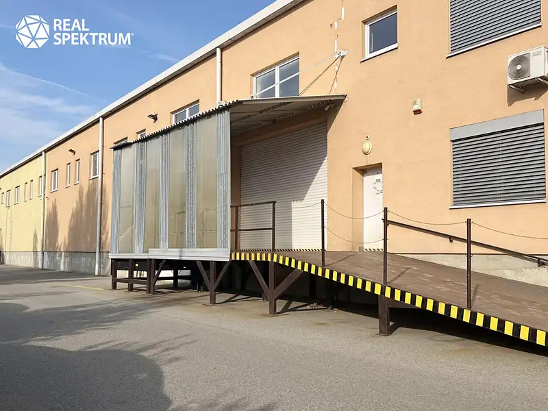 Pronájem skladového prostoru 2000 m², Kuřim – náhled fotky 2